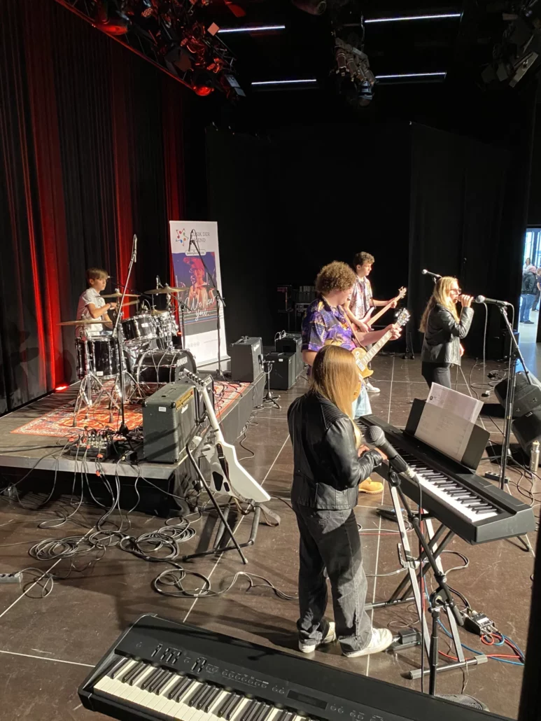BON2 erspielt SILBER bei Bundeswettbewerb podium.jazz.pop.rock 15 IMG 9103 scaled e1760534069183