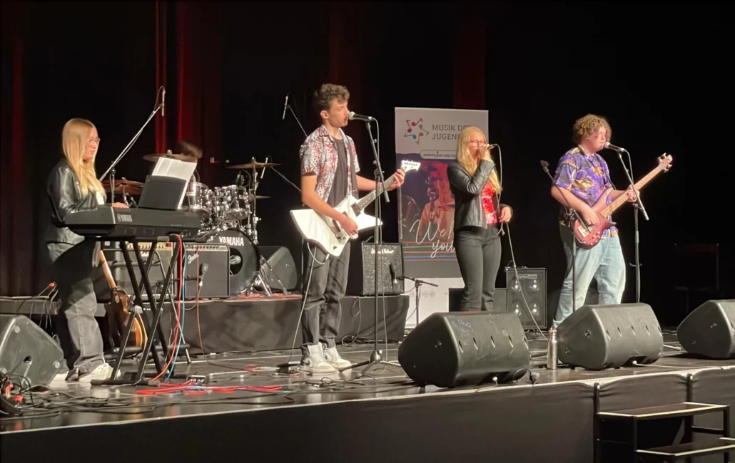 BON2 erspielt SILBER bei Bundeswettbewerb podium.jazz.pop.rock 8 MLND1634