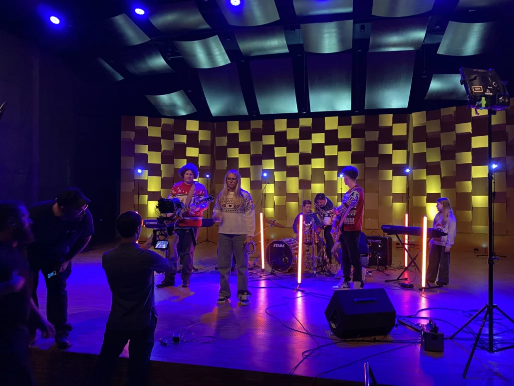 BON2 im "Klingenden Adventkalender" des ORF 3 IMG 9486